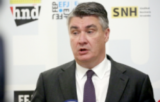 Hırvatistan Cumhurbaşkanı’ndan Srebrenitsa soykırımı uyarısı