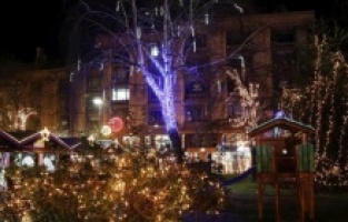 Karadağ, yılbaşı öncesinde salgın tedbirlerini hafifletti