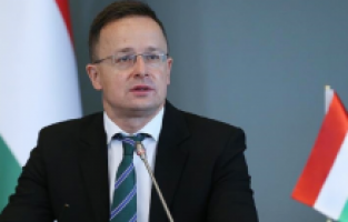 Macaristan'dan Dodik’e destek