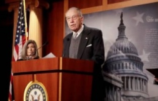 Senatör Grassley: “Bosna Hersek’te yeni bir soykırıma izin veremeyiz”