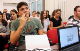 Sırbistan'da Türkçeye ilgi giderek artıyor