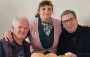 Sırbistan’da 20 avroluk “seçim öncesi” yardımı