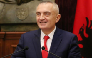 Arnavutluk Cumhurbaşkanı Meta azledilebilir