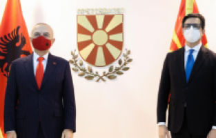 Arnavutluk'tan Kuzey Makedonya’ya "beraberlik" mesajı