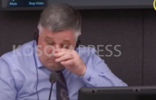 Kosova gazisi mahkemede gözyaşlarına hakim olamadı