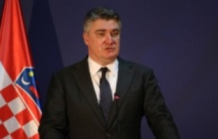 Milanovic: “Hırvatistan’dan birileri Dodik’e yaptırım için oy verirse, benim için o bir haindir”
