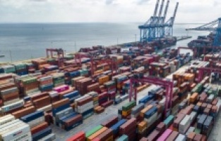 Slovenya'da son 10 yılın en büyük dış ticaret açığı