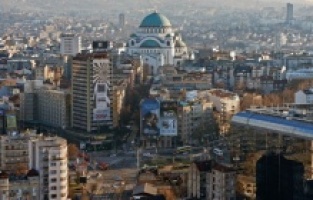 Sırbistan'da seçim anketi