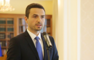 Slovenya Savunma Bakanı Tonin: “Batı Balkanlar’da kötü şeyler yaşanabileceğinden korkuyorum”