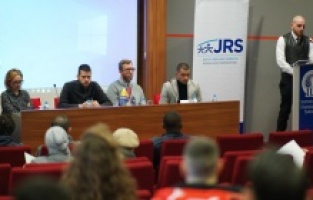 Bosna Hersek’teki göç krizi IUS’ta tartışıldı