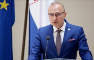 Gordan Grlic Radman: “Putin savaş suçlusu”