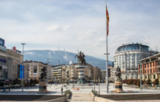 Kuzey Makedonya’da seçim anketi: Muhalefet önde