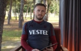 Visca, Türk hayranlarına Bosna'daki savaşın dehşetini anlattı