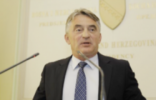 Komsic'ten İngiltere'nin Bosnalı Sırp liderlere yaptırımlarına destek