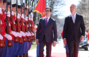 Pendarovski Karadağ’da