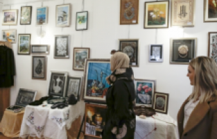 Saraybosna’da TMV okulları, meslek edindirme kursları sergisi açıldı