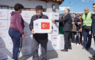 TİKA, Sırbistan’ın Novi Pazar kentinde ramazan kumanyası dağıttı