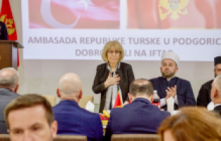 Türkiye’nin Podgoritsa Büyükelçiliği iftar programı düzenledi