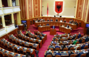 Arnavutluk cumhurbaşkanı, üçüncü turda da seçilemedi