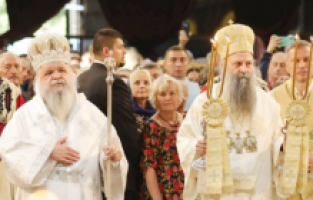 Sırp Ortodoks Kilisesi, Makedon Ortodoks Kilisesinin bağımsızlığını onayladı