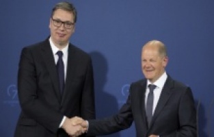 Vucic, ülkesi Sırbistan'ın geleceği için endişeli olduğunu açıkladı