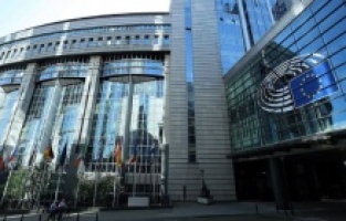 AP, Bosnalı liderleri siyasi blokaja son vermeye çağırdı