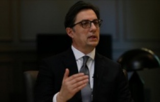 Pendarovski: "Ukrayna'daki savaş bölgeye yeni tehditler getirdi"