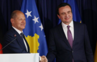 Scholz'dan Sırbistan ve Kosova'ya: "Birbirini tanımayan iki ülke AB'ye üye olamaz"