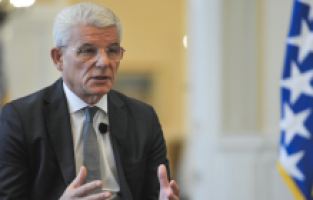 Dzaferovic: “Türk halkı, 15 Temmuz’da karanlık güçlere karşı koyabilecek güçte olduğunu gösterdi”