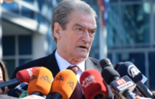İngiltere, Sali Berişa’yı istenmeyen kişi ilan etti