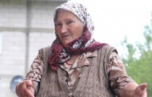 Srebrenitsalı anne, 11 Temmuz'daki törende oğlu ve eşini toprağa verecek