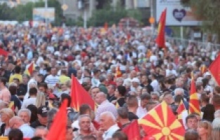 Üsküp’teki protestoda gerginlik yaşandı