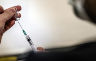 Bosna Hersek'te bir milyon dozu aşkın Kovid-19 aşısı boşa gitti