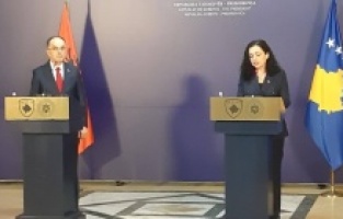 Arnavutluk Cumhurbaşkanı Begaj, Kosova'da