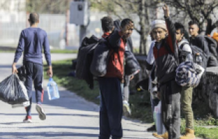 Bosna Hersek, düzensiz göçmenleri Pakistan'a geri göndermeye başladı