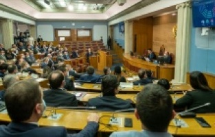 Karadağ'da hükümet için 'güvensizlik oylaması' çanları çalıyor