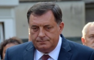 Dodik: “Almanya güçlü ama boyun eğmemize gerek yok“