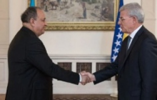 Azerbaycan'ın yeni Saraybosna büyükelçisi güven mektubunu sundu