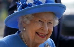 Arnavutluk'ta Kraliçe II. Elizabeth'in heykeli dikilecek