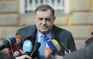 Dodik: “Taşınmaz mülkler Sırp Cumhuriyeti’ne ait”