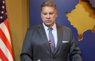 ABD’den Schmidt’in kararına destek