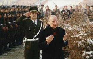 Bosna Hersek'in ilk cumhurbaşkanı Aliya İzetbegoviç'in vefatının üzerinden 19 yıl geçti