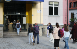 Kosova’da bir aylık grevin ardından eğitim başladı