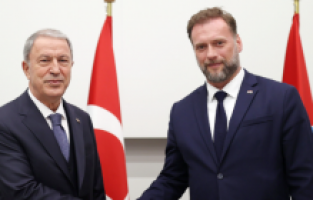 Milli Savunma Bakanı Akar, Hırvatistan Savunma Bakanı Banozic ile görüştü