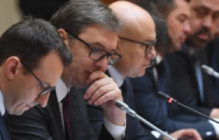 Sırplardan Kosova’da abluka duyurusu