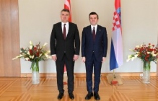 Zagreb Büyükelçisi Kıran, Milanovic'e güven mektubunu sundu