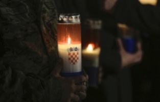 Hırvatistan’da Vukovar katliamının kurbanları anılıyor