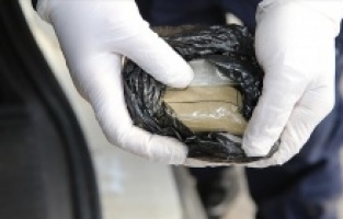 Madde Bağımlılığı Tedavi Merkezinin müdürü uyuşturucu ile yakalandı