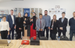 TİKA’dan IUS'a teknolojik ekipman desteği