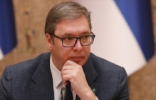 Vucic: "Rusya'ya ancak Damokles'in kılıcının başımızda dikildiğini hissedersek yaptırım uygularız"